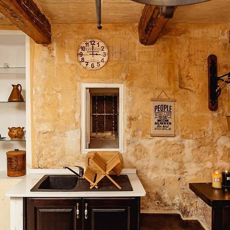 Enchanting 2Bdr Townhouse In Valletta Centre! Bagian luar foto